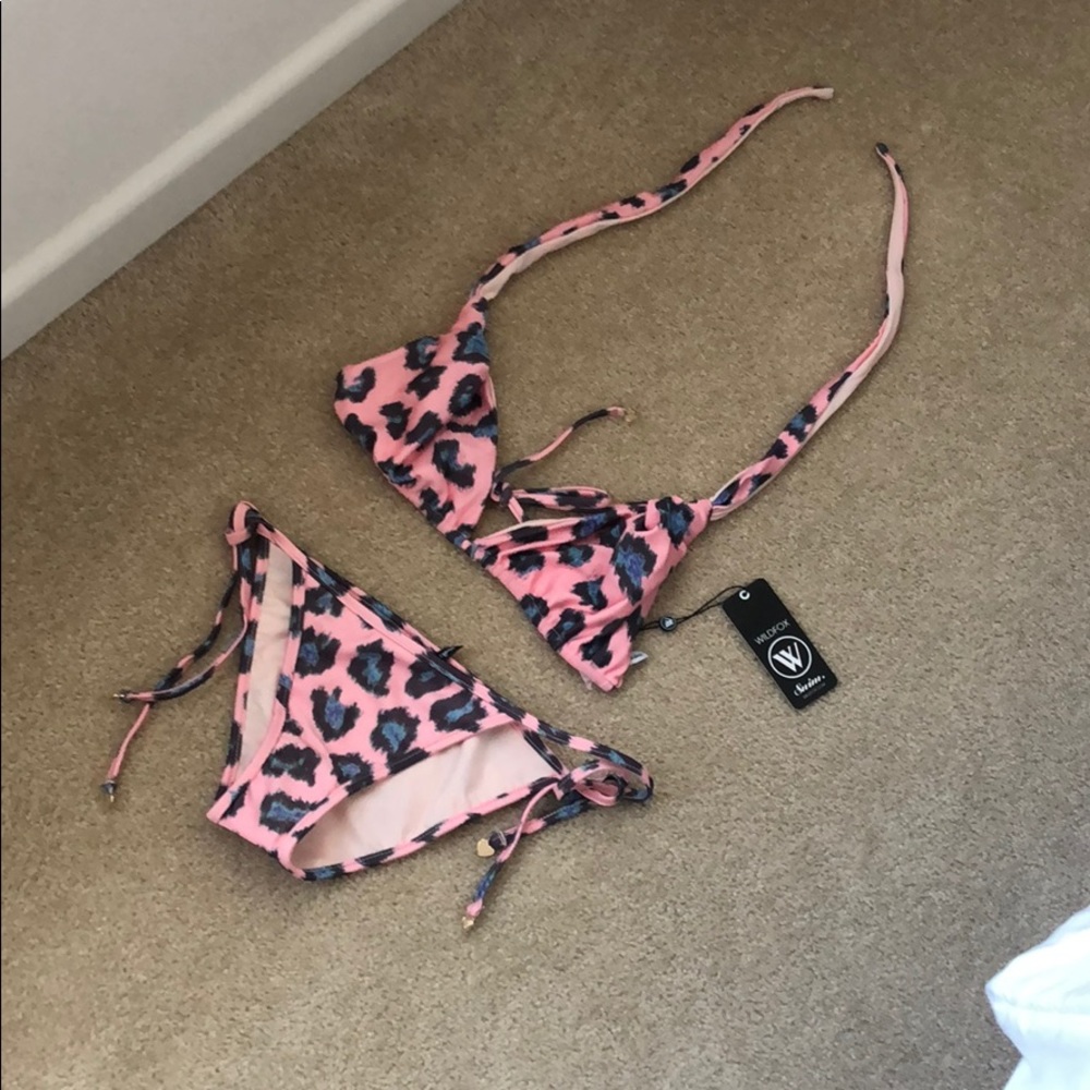 WILDFOX SWIM 2 PIECE LEOPARD BIKINI BRAND NEW